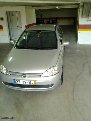 Opel Corsa 1.7 city Setembro/01 - à venda - Ligeiros