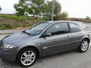 Renault Mégane 1.5 DCI 100cv AC Setembro/04 - à venda -