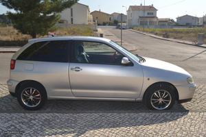 Seat Ibiza 1.9D Pintura Nova Março/00 - à venda - Ligeiros