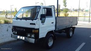 Toyota Dyna  diesel Fevereiro/87 - à venda -
