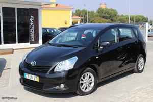 Toyota Verso 2.0 D-4D Sol Julho/10 - à venda - Ligeiros