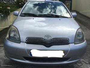 Toyota Yaris 1.0 vvti 5lugares Maio/00 - à venda - Ligeiros