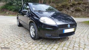 Fiat Grande Punto SPORT VAN C/AC Dezembro/06 - à venda -