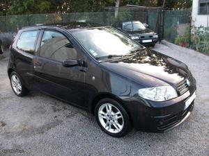 Fiat Punto  jtd 5 lugares Agosto/05 - à venda -