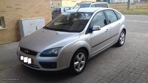 Ford Focus 1.6 TDCI Sport Maio/06 - à venda - Ligeiros