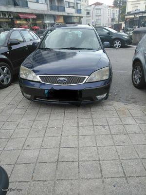 Ford Mondeo 115cv Maio/01 - à venda - Ligeiros Passageiros,