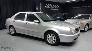 Lancia Lybra 2.0 LX - 154cv Julho/00 - à venda - Ligeiros