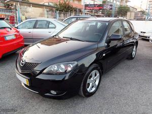 Mazda 3 MZR 1.4 Comfort Outubro/04 - à venda - Ligeiros