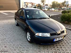 Mitsubishi Carisma 1.9 confort Junho/00 - à venda -