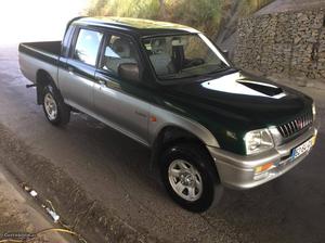 Mitsubishi L200 De luxo Dezembro/00 - à venda - Pick-up/