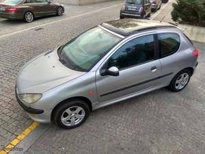 Peugeot  Diesel 5 lugares Março/99 - à venda -