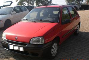 Renault Clio 1.2 Maio/97 - à venda - Ligeiros Passageiros,