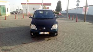 Renault Scénic 1.9 DCI Abril/02 - à venda - Ligeiros