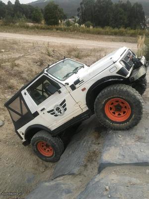 Suzuki Samurai cabrio Dezembro/87 - à venda - Pick-up/