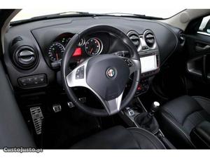 Alfa Romeo Mito 1.3 Jtdm eco Julho/13 - à venda - Ligeiros