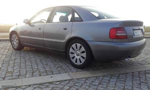 Audi A4 1.9 TDI - Nacional Janeiro/99 - à venda - Ligeiros