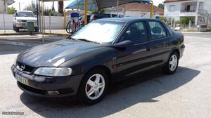 Opel Vectra 1.7 TD Setembro/97 - à venda - Ligeiros