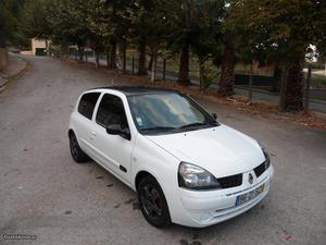 Renault Clio 1.5 cdti Janeiro/02 - à venda - Comerciais /