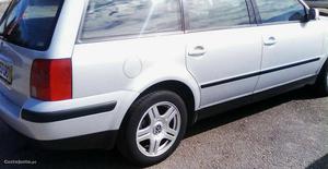 VW Passat 1.9TDI /176km Novembro/00 - à venda - Ligeiros