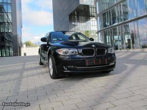 BMW 118 serie 1 Outubro/10 - à venda - Ligeiros