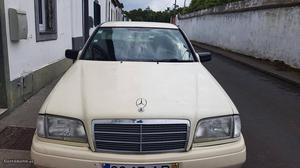 Mercedes-Benz C 220 W Junho/95 - à venda - Ligeiros