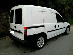 Opel Combo cdti Outubro/10 - à venda - Comerciais / Van,