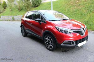 Renault Captur exclusive 110 cv Dezembro/15 - à venda -