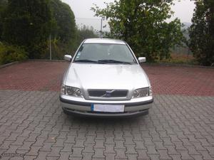 Volvo S Fevereiro/00 - à venda - Ligeiros