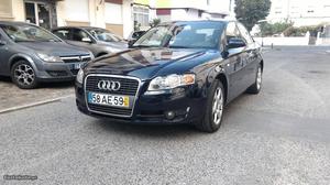 Audi A4 2.0 TDI 140 cv Sport Junho/05 - à venda - Ligeiros