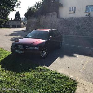 Audi A4 TDI 110cv Abril/98 - à venda - Ligeiros