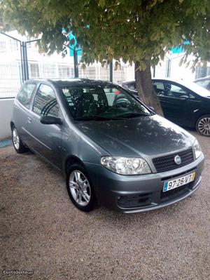 Fiat Punto 1.2 sport Dezembro/03 - à venda - Ligeiros