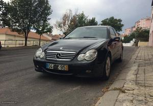 Mercedes-Benz C 200 cdi Sport Coupe Fevereiro/07 - à venda