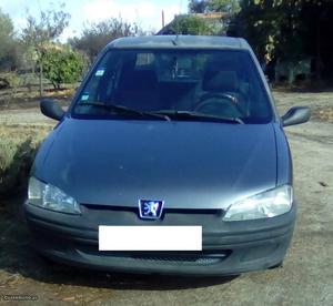 Peugeot 106 xtz Dezembro/95 - à venda - Ligeiros