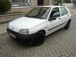 Renault Clio 1.2I, impecável Dezembro/97 - à venda -