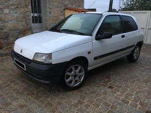 Renault Clio comercial Abril/95 - à venda - Comerciais /