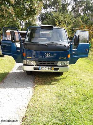 Toyota Dyna 280 Abril/99 - à venda - Ligeiros Passageiros,