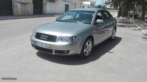 Audi A4 Nacional 130 cv Fevereiro/03 - à venda - Ligeiros