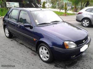 Ford Fiesta V Dezembro/00 - à venda - Ligeiros