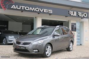 Kia Ceed 1.6 CRDi EX ECO Maio/10 - à venda - Ligeiros