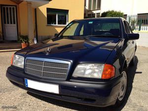 Mercedes-Benz C 220 Elegance Março/95 - à venda - Ligeiros