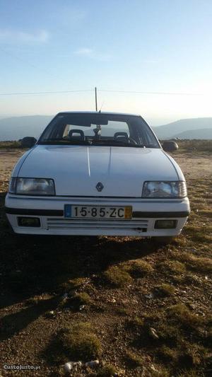Renault 19 chamade 1.9 diesel 5 lugares Julho/90 - à venda