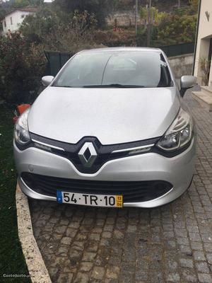 Renault Clio IV Abril/13 - à venda - Ligeiros Passageiros,