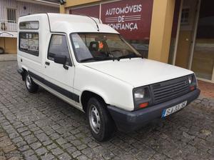 Renault Express 5 lugares Gasolina Agosto/89 - à venda -