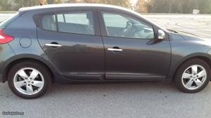 Renault Mégane III DCi 5PDINAMIC Maio/10 - à venda -