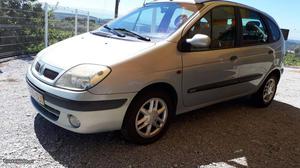 Renault Scénic  v Janeiro/02 - à venda - Ligeiros