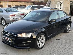 Audi A3 Limousine 1.6tdi Sp Maio/14 - à venda - Ligeiros