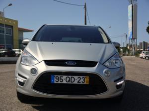 Ford S-Max TITANIUM