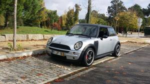 MINI Cooper 1.4 D Março/04 - à venda - Ligeiros