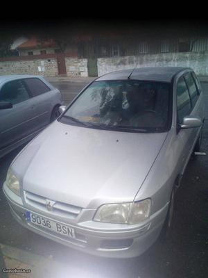 Mitsubishi Space Star 1.9 Fevereiro/02 - à venda - Ligeiros