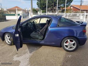 Opel Tigra 3 portas Maio/95 - à venda - Ligeiros